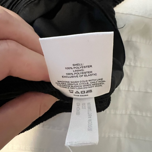 Express Pleated Flutter Sleeve Top - Picture 6 of 8